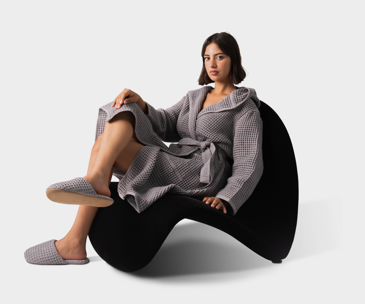 The Bathrobe – Bathrobe – Charcoal