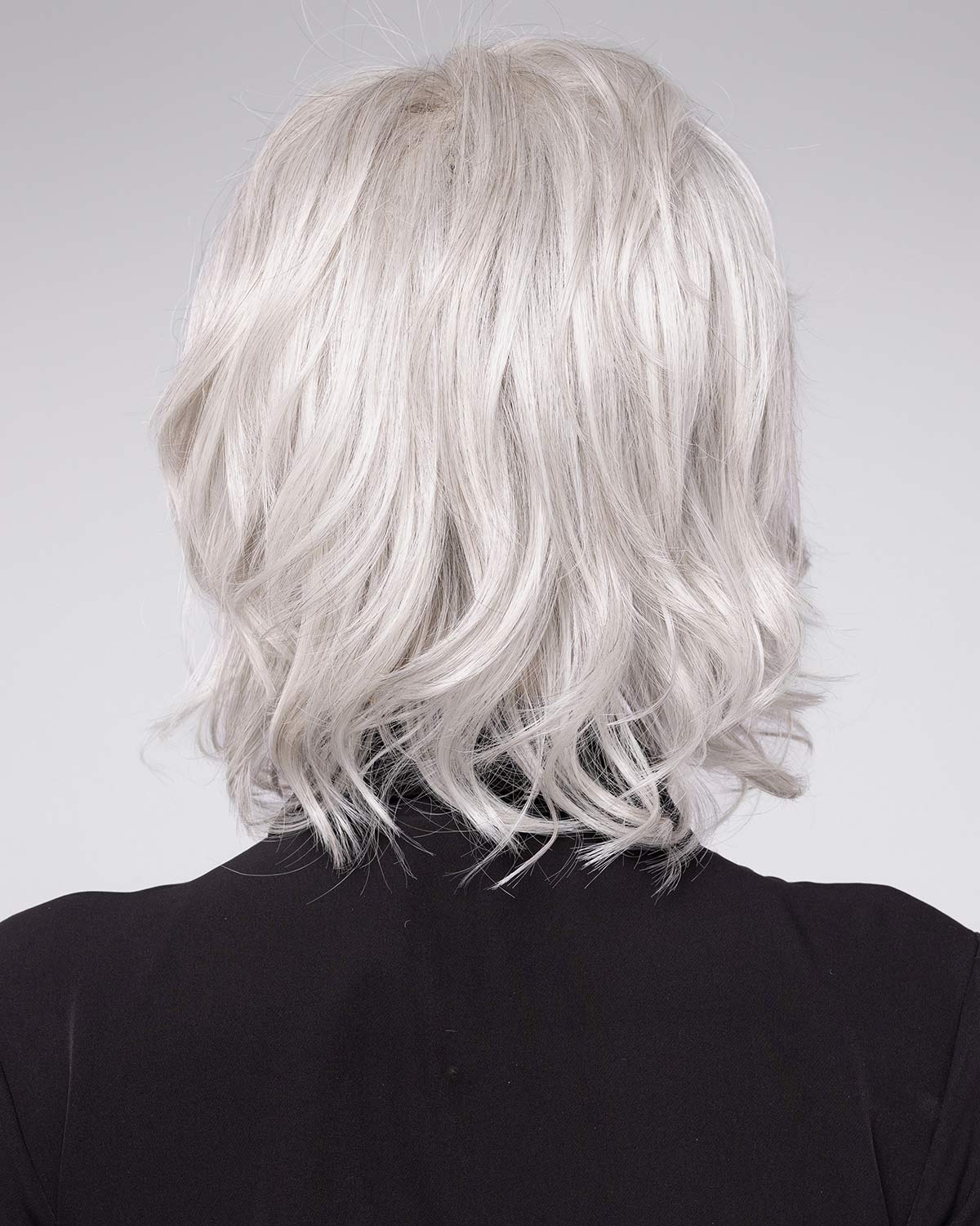 Beach Waves | Lace Front & Monofilament Part Synthetic Wig by Stephen Designs – Wigs – S8