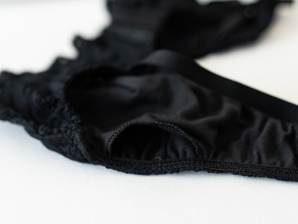 Vela Wireless Bra, Black – Bra
